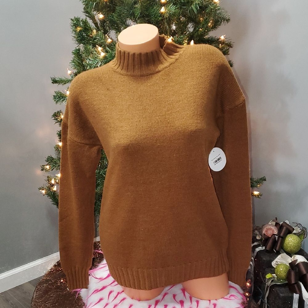 Boutique mock neck ribbed chunky sweater S NWT brown